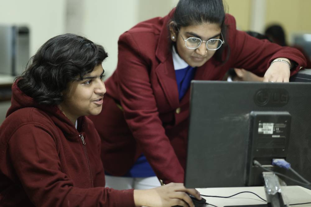 Computer lab facility at Pink Model School Bikaner